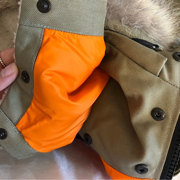 OVO x Canada Goose Collaboration - Picture 9 of 15